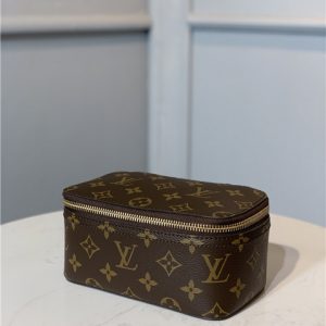 Louis Vuitton Packing Cube PM