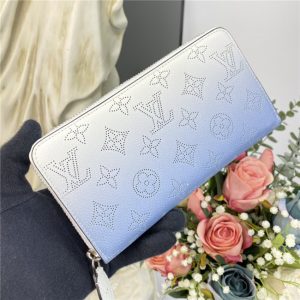 Louis Vuitton Zippy Wallet Mahina Blue