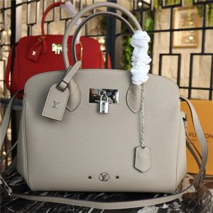 Louis Vuitton Milla MM Tourtelle