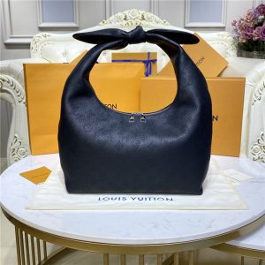 Louis Vuitton Why Knot MM Black