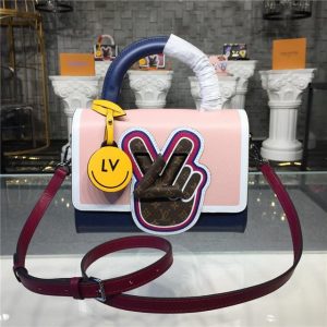 Louis Vuitton Twist MM Pink