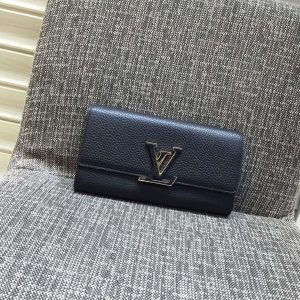 Louis Vuitton Capucines Wallet