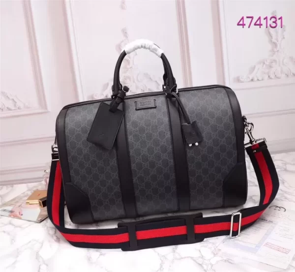 Gucci GG Supreme Medium Black Carry-on Duffle