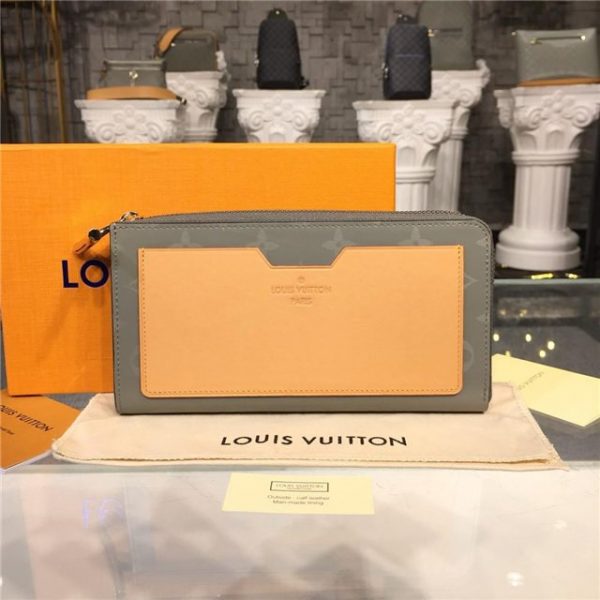 Louis Vuitton Cosmos Wallet Monogram