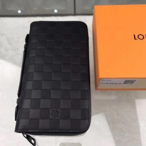 Louis Vuitton Zippy Wallet