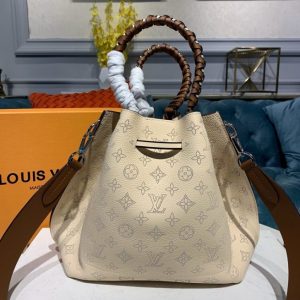 Louis Vuitton Girolata Mahina Creme