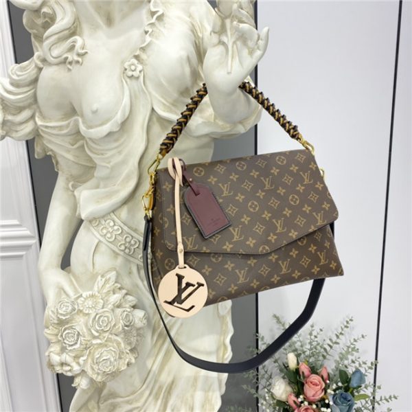 Louis Vuitton Beaubourg MM Monogram Canvas