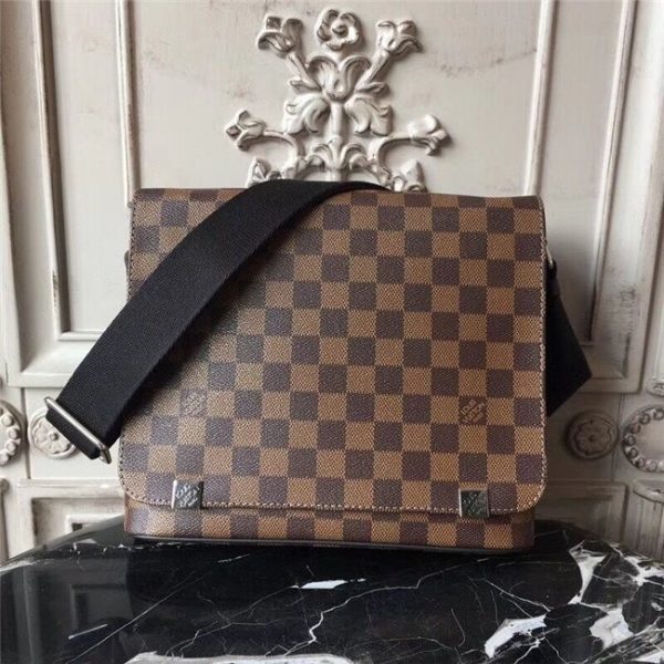 Louis Vuitton District Damier Ebene PM