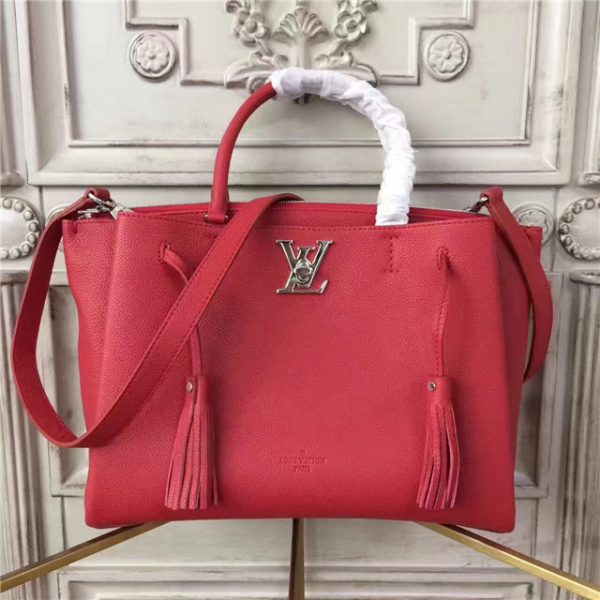 Louis Vuitton Lockmeto Red