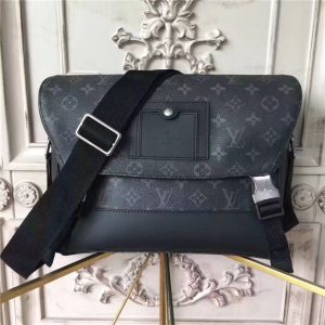 Louis Vuitton Messenger PM Voyager