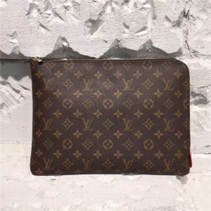 Louis Vuitton Etui Voyage GM Red