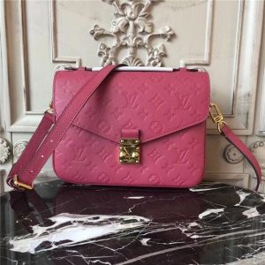 Louis Vuitton Pochette Metis Rose Bruyere