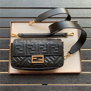 Fendi Baguette Medium Black